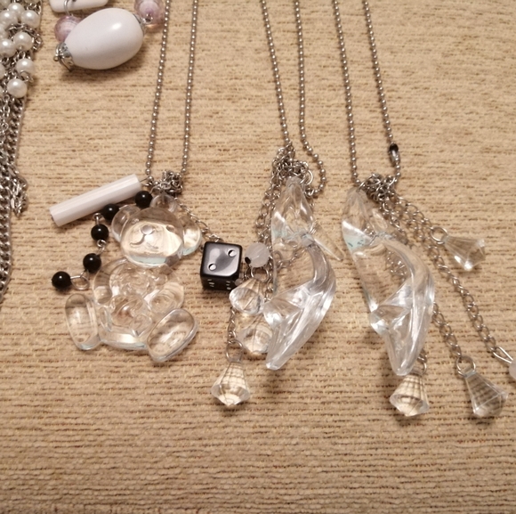 Assorted Black & White Statement Necklaces - Picture 6 of 7